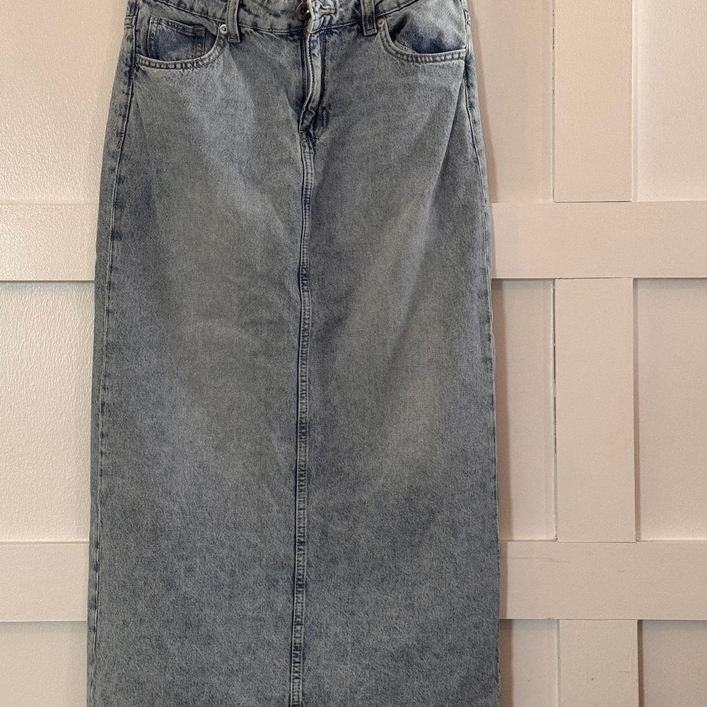 Light blue denim maxi skirt with frayed hem, Size M